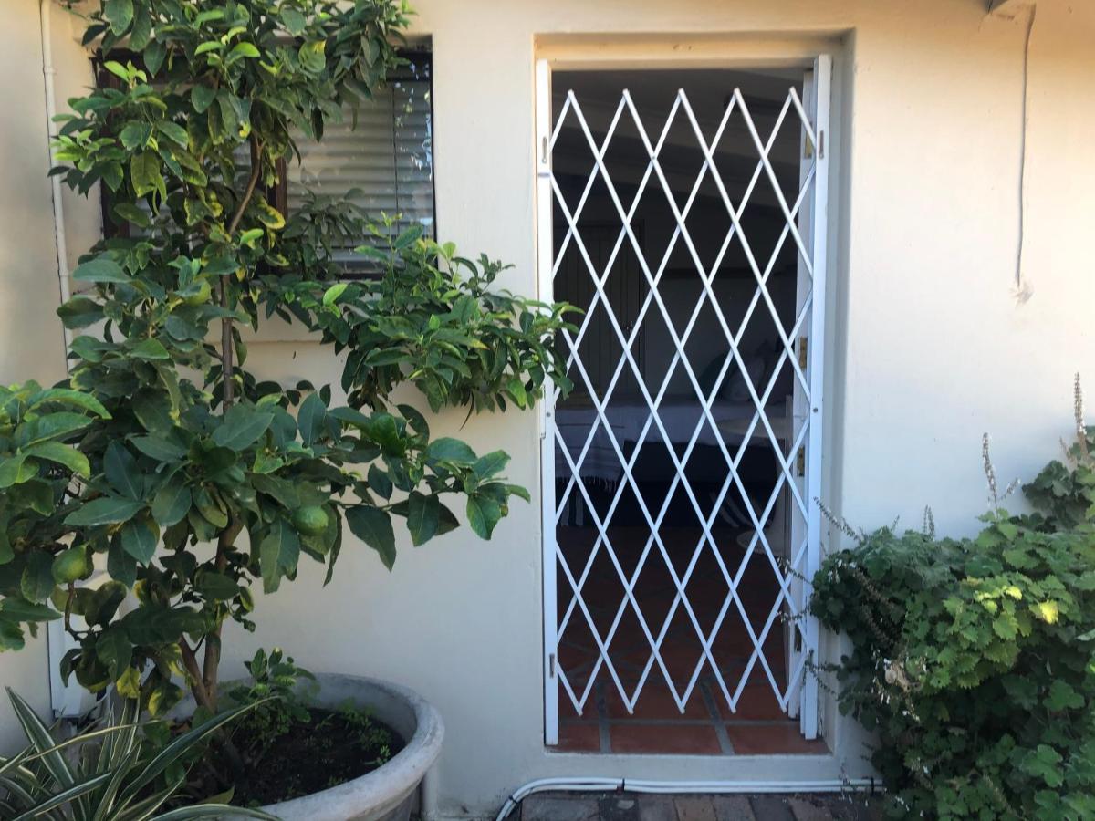 Ferienwohnung Just A Bed Stellenbosch Exterior foto